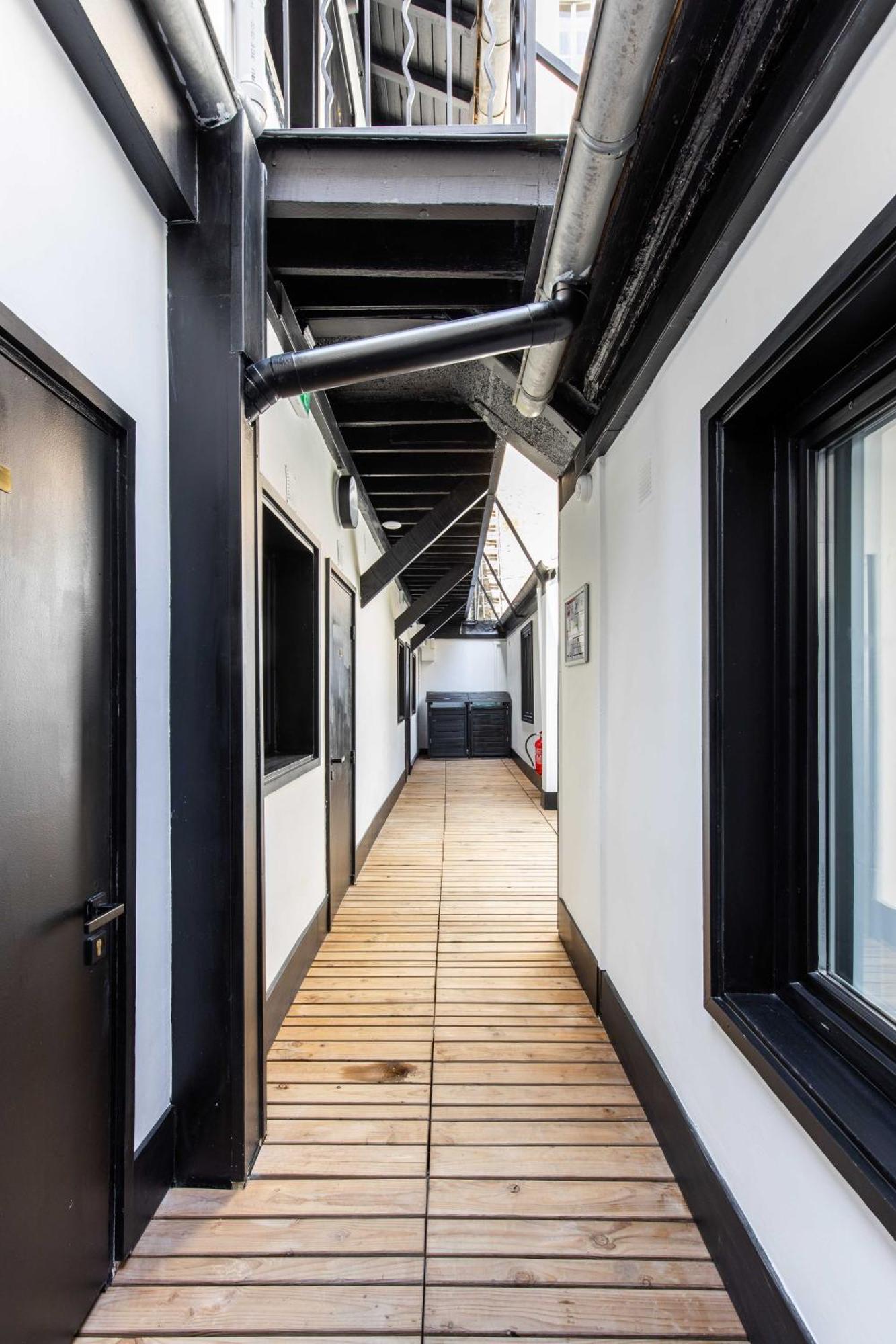 Hostel Eiffel Париж Екстериор снимка